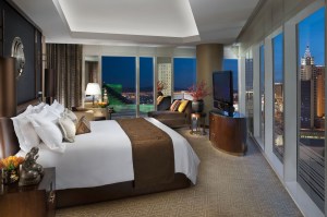 Mandarin-oriental-las-vegas-apex-suite-bedroom